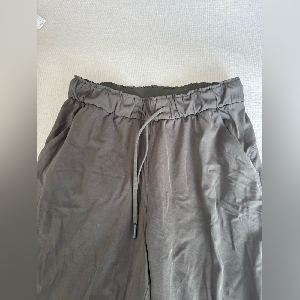 Dark green lululemon joggers. Great condition, barely used